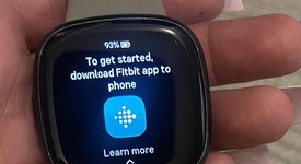 Good
													Fitbit Versa 4 - Graphite, photo 2 of 8