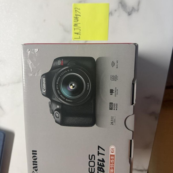 Canon EOS Rebel T7