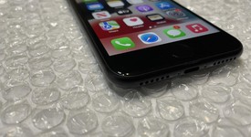 Good
													Apple iPhone SE 2nd Gen 2020 - Unlocked, Black, 64 GB, A2275, photo 3 of 13