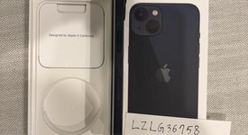 Mint
													Apple iPhone 13 - Unlocked, Midnight, 128 GB, A2482, photo 3 of 6