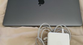 Mint
													MacBook Pro 2018 (With Touch Bar) - 15" - I9, Gray, 1 TB, 32 GB, photo 4 of 11