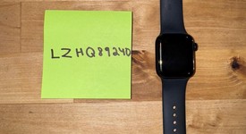 Good
													Apple Watch SE 2nd Gen 40mm - Midnight, A2722 - GPS, Aluminum, photo 1 of 3