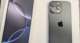 Mint
													Apple iPhone 16 Pro Max - Unlocked, Black, 512 GB, A3084, photo 4 of 8