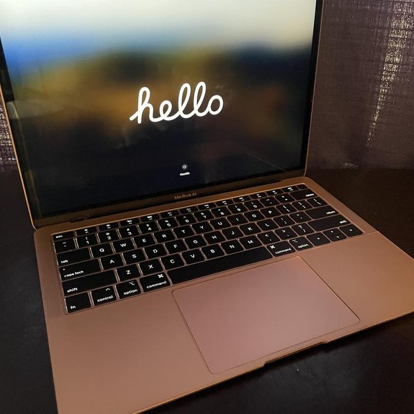 MacBook Air 2018 - 13 inch - 128 GB, Gold, 8 GB, Intel Core i5