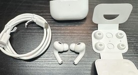 Used
													Apple AirPods Pro 2nd Gen - Lightning, photo 3 of 7