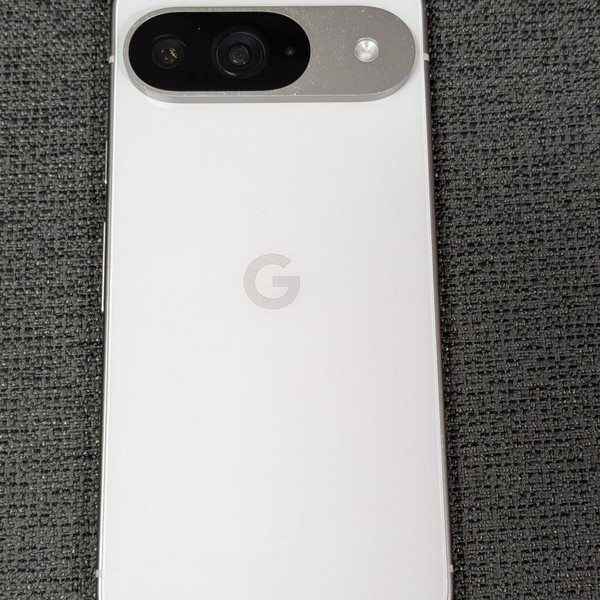 Google Pixel 9 - Unlocked, 128 GB, Porcelain, 12 GB, G2YBB
