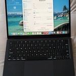 Good MacBook Air 2025 (M4) - 13 inch - 512 GB, Midnight, 24 GB, Apple M4
