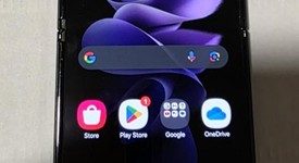 Good
													Samsung Galaxy Z Flip3 5G - T-Mobile, Black, 256 GB, 8 GB, SM-F711U, photo 1 of 7