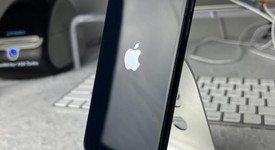 Good
													Apple iPhone SE 3rd Gen 2022 - Unlocked, Midnight, 128 GB, A2595, photo 4 of 9