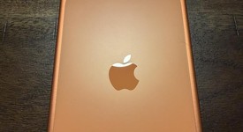 Mint
													Apple iPhone 17 Pro Max - Unlocked, Cosmic Orange, 256 GB, A3257, photo 2 of 8