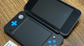 Mint
													New Nintendo 2DS XL - Black, 1 GB, photo 3 of 3