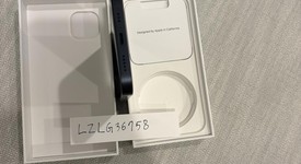 Mint
													Apple iPhone 13 - Unlocked, Midnight, 128 GB, A2482, photo 5 of 6