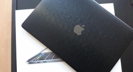 Mint
													MacBook Pro 2016 (With Touch Bar) - 13" - Gray, 1 TB, 16 GB, photo 1 of 10