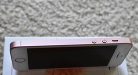 Good
													Apple iPhone SE 1st Gen 2016 - Unlocked, Rose Gold, 32 GB, A1723, photo 5 of 12