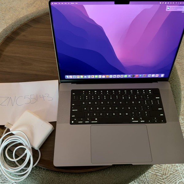 MacBook Pro 2021 - 16 inch - 512 GB, Gray, 16 GB, Apple M1 Pro 10-core