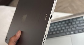 Mint
													Apple iPad Air 5th Gen - Wi-Fi, Gray, 256 GB, A2588, photo 4 of 10