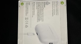 New
													Apple AirPods Pro 2nd Gen - Lightning, photo 2 of 5