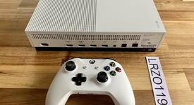 Good
													Xbox One S (2016) - White, 500 GB, photo 3 of 3