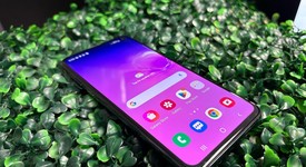 Good
													Samsung Galaxy S10e - Verizon, Black, 128 GB, 6 GB, SM-G970U, photo 1 of 7