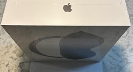 New
													Apple AirPods Max - Gray, photo 4 of 5