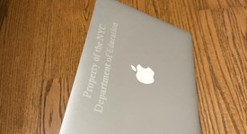 Good
													MacBook Air 2017 - 13" - I5, Silver, 128 GB, 8 GB, photo 3 of 9