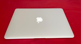Good
													MacBook Air 2015 - 13" - Silver, 128 GB, 4 GB, photo 4 of 10