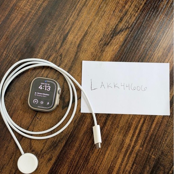 Apple Watch Ultra 2 49mm - Unlocked, Natural, A2986