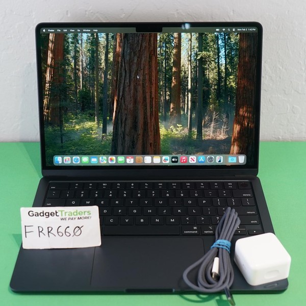 MacBook Air 2025 (M4) - 13 inch - 512 GB, Midnight, 16 GB, Apple M4