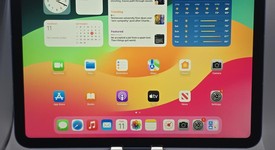 Mint
													Apple iPad 10th Gen - Unlocked, Blue, 64 GB, A2757, photo 2 of 8