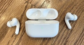 Used
													Apple AirPods Pro 2 - USB-C, photo 5 of 8
