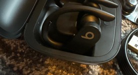 Used
													Beats Powerbeats Pro - Black, photo 5 of 6