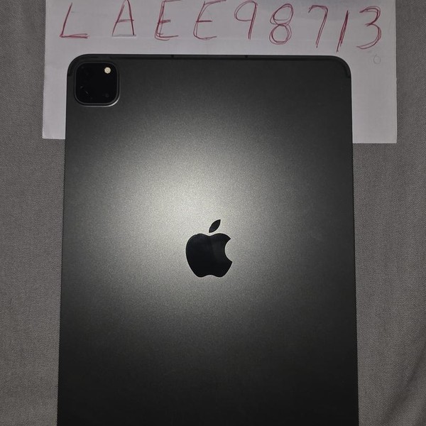 Apple iPad Pro 11 inch 3rd Gen 2021 - Unlocked, 128 GB, Gray