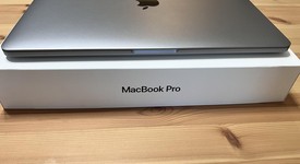 Good
													MacBook Pro 2018 (With Touch Bar) - 13" - I5, Gray, 512 GB, 16 GB, photo 5 of 12