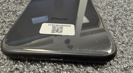 Good
													Apple iPhone Xr - Verizon, Black, 64 GB, A1984, photo 4 of 7