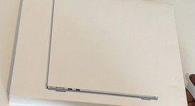New
													MacBook Air 2025 (M4) - 13" - Apple M4, Sky Blue, 1 TB, 24 GB, photo 1 of 5