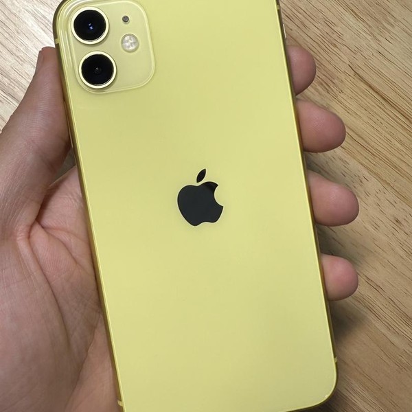 Apple iPhone 11 - Unlocked, 256 GB, Yellow, A2111