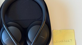 Used
													Bose Noise Cancelling Headphones 700 - Black, photo 1 of 7
