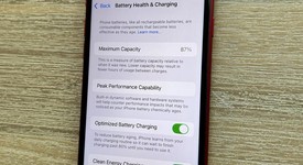 Mint
													Apple iPhone SE 3rd Gen 2022 - Unlocked, Red, 128 GB, A2595, photo 4 of 9