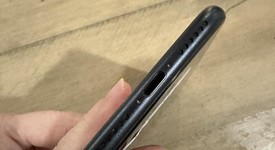 Good
													Apple iPhone SE 3rd Gen 2022 - Unlocked, Midnight, 64 GB, A2595, photo 4 of 6