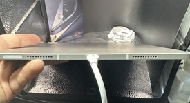 Good
													Apple iPad Pro 12.9" 6th Gen 2022 - Unlocked, Silver, 128 GB, photo 5 of 8