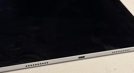 Good
													Apple iPad Pro 12.9" 6th Gen 2022 - Wi-Fi, Silver, 256 GB, photo 3 of 7