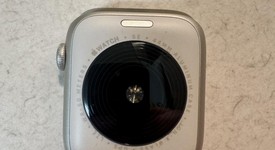 Good
													Apple Watch SE 2nd Gen 44mm - Unlocked, Silver, A2727 - Cellular, Aluminum, photo 5 of 6