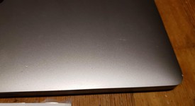 Good
													MacBook Pro 2017 (With Touch Bar) - 13" - I7, Gray, 512 GB, 16 GB, photo 5 of 13