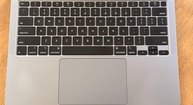 Good
													MacBook Air 2020 - 13" - I5, Silver, 512 GB, 8 GB, photo 3 of 13