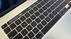Mint
													MacBook Pro 2019 - 16" - I7, Silver, 512 GB, 32 GB, photo 1 of 13