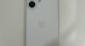 Mint
													Apple iPhone 16 - Unlocked Non-US, White, 128 GB, A3287, photo 4 of 10