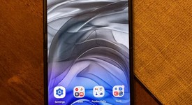 Mint
													Motorola Razr (2024) - Unlocked, Gray, 256 GB, 8 GB, photo 1 of 11