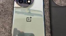 Mint
													OnePlus 11 - Unlocked, Green, 256 GB, 16 GB, CPH2451, photo 2 of 10