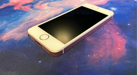 Good
													Apple iPhone SE 1st Gen 2016 - Unlocked, Rose Gold, 64 GB, A1662, photo 5 of 12