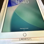 Good Apple iPad (8th Gen) - Unlocked, 32 GB, Gold, A2428